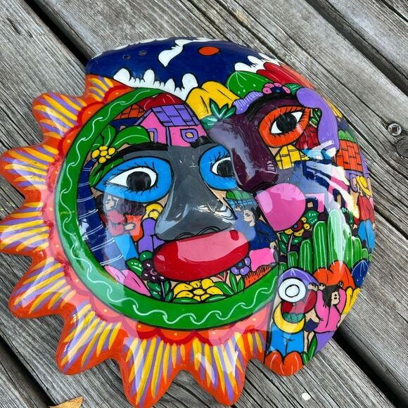 Mexican Folk Art Talavera Moon Sun Eclipse Hand Painted Clay Wall Hanging 8.5" - Picture 16 of 16